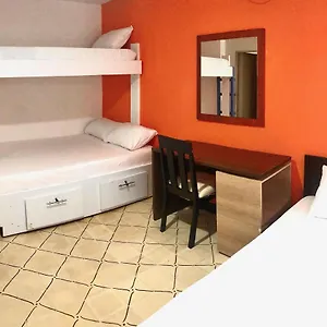 La Quinta Bacana La Campina Guest house
